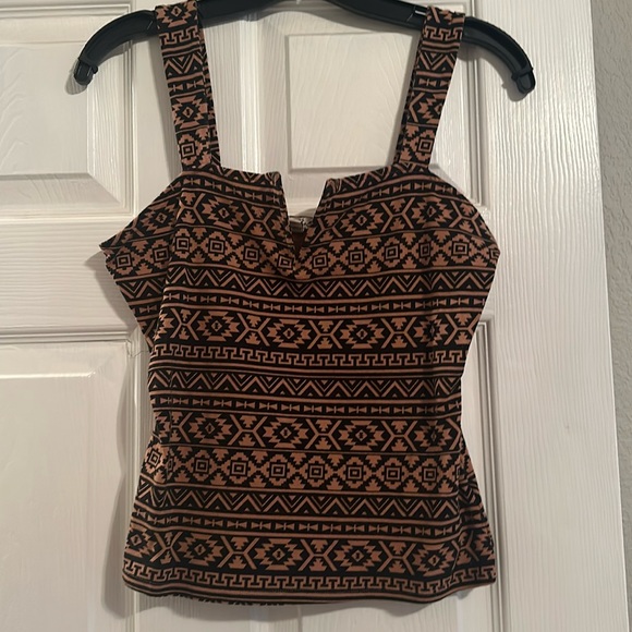 Express Aztec V Tank - Picture 1 of 1